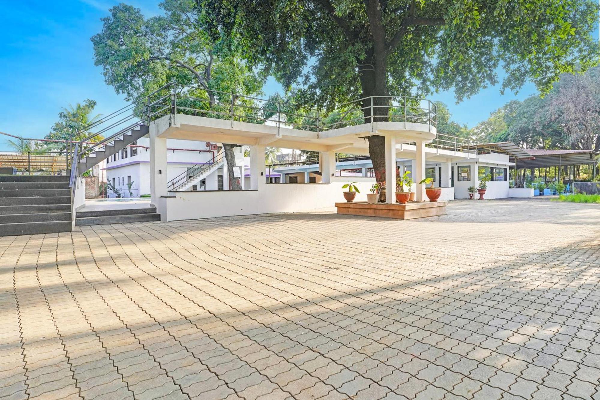 Hotel O Summer House Даман Экстерьер фото